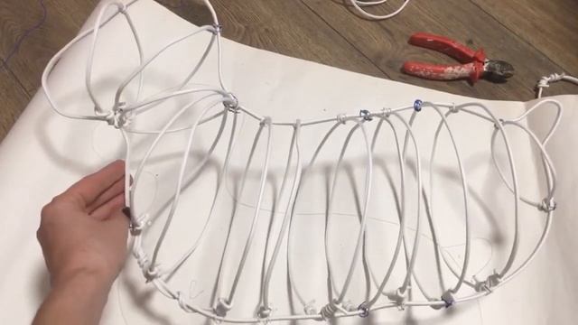 DIY Олень из проволоки и гирлянды своими руками для декора дома. смотреть онлайн