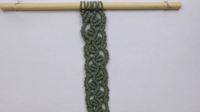 Wavy Macramé Leaf Pattern & Bracelet Tutorial смотреть онлайн