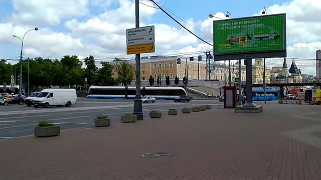 Три вокзала. Иду, гуляю по Москве. смотреть онлайн