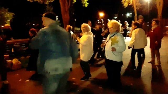 За глаза твои карие !!!Народные танцы,сад Шевченко,Харьков!!! смотреть онлайн