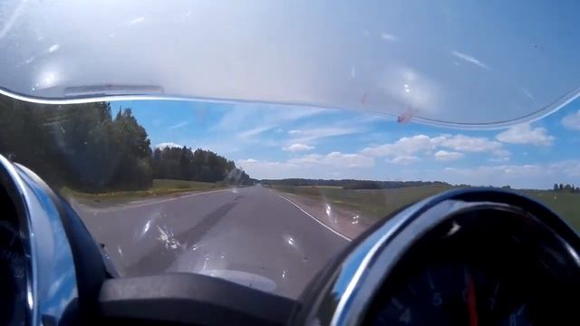 Еще раз про расколбас на SUZUKI GSX1400 смотреть онлайн