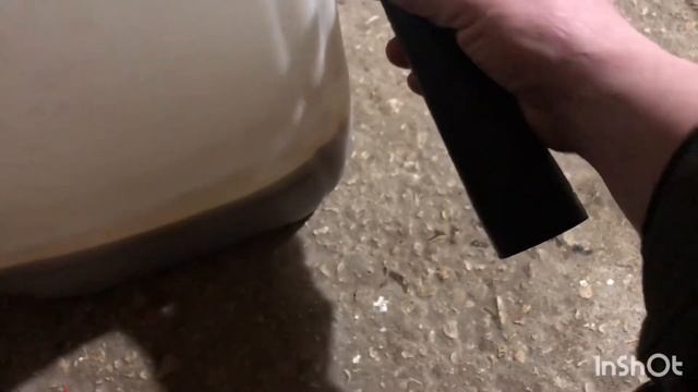 Как собрать воду с помощью воздуходувки и канистры. смотреть онлайн