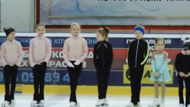 В Симферополе растопили «Жаркий лёд» смотреть онлайн