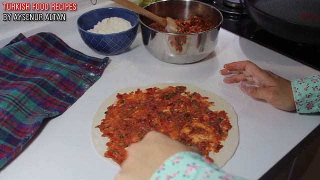 Lahmacun Recipe - How To Make Lahmacun In A Pan Without Oven