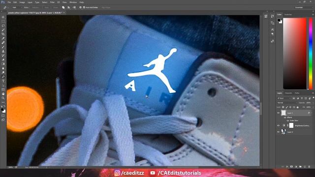 Glowing Shoes Effect In Photoshop | Neon Light Effect Photoshop CC смотреть онлайн