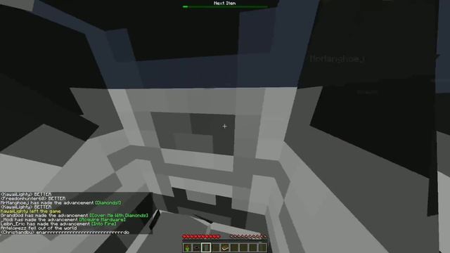 100 players Skyblock but every 30 seconds you get an item... смотреть онлайн