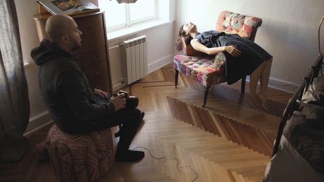 Съемка женского портрета в квартире смотреть онлайн