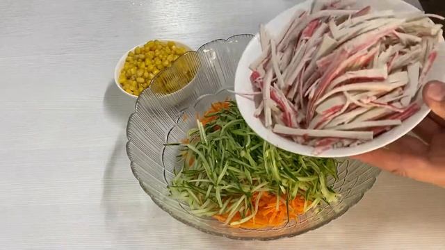 КРАБОВЫЙ САЛАТ секрет в соусе? смотреть онлайн