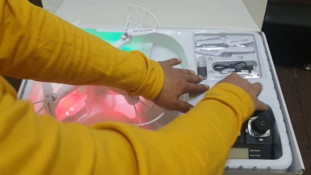 KOOME K300 Drone Camera Unboxing | HOW TO FLY A QUADCOPTER/DRONE смотреть онлайн