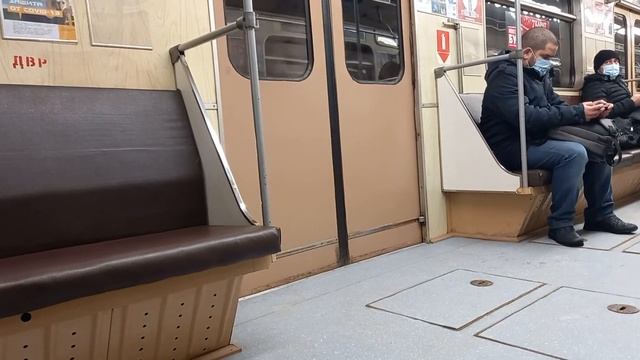 Метровагон Минска 81-714.5 (ЛВЗ/ВМ) бортовой номер 11410 маршрут 12 смотреть онлайн