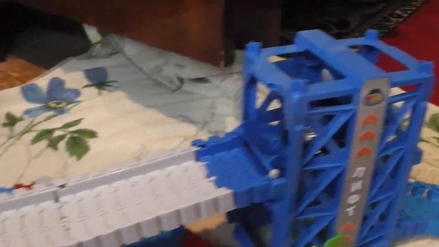 ОНЛАЙН ТРЕЙД.РУ Гибкий авто трек 1 toy Мегаполис 258 дет смотреть онлайн