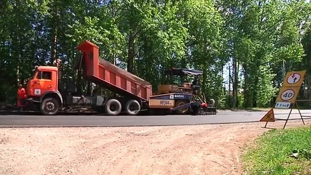 В Шарыпово началась летняя кампания по дорожному ремонту. смотреть онлайн