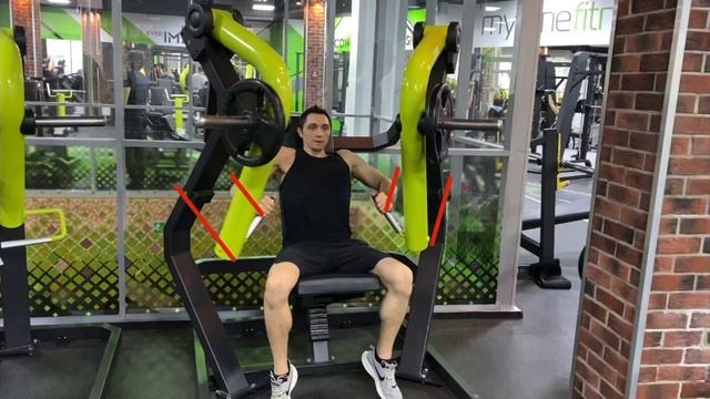 Жим на низ груди в рычажном тренажёре смотреть онлайн