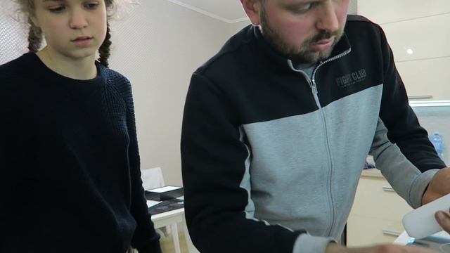 Захар помыл Фотоаппарат?♂️Опять подарок от Вики?У нас ограбили подвал? смотреть онлайн