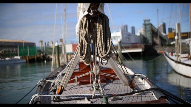 Affordable Cine Lens - 7Artisans 25mm T1.05 for Red Komodo / Canon C70 смотреть онлайн