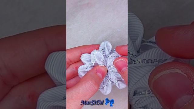 канзаши цветы #Shorts смотреть онлайн