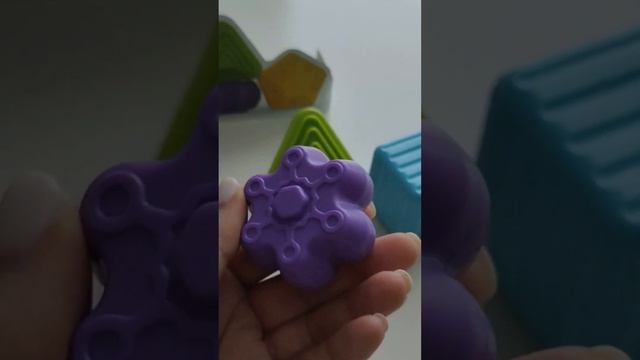 Обзор. Сортер с резиночками 6 фигур. https://taplink.cc/toys/ смотреть онлайн