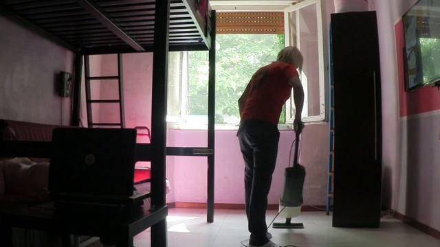 ГЕНЕРАЛЬНАЯ УБОРКА СТИРАЕМ ШТОРЫ МОЕМ ОКНА смотреть онлайн