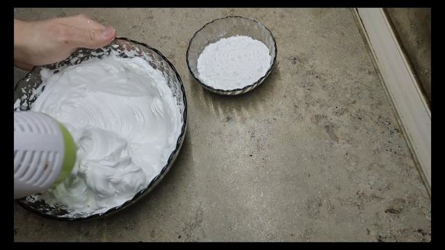 Безе.Белковый крем приготовление, крем из белков и сахара.Все секреты и гарантированный результат! смотреть онлайн