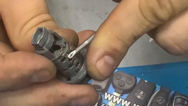 Ремонт личинки двери Honda Accord смотреть онлайн