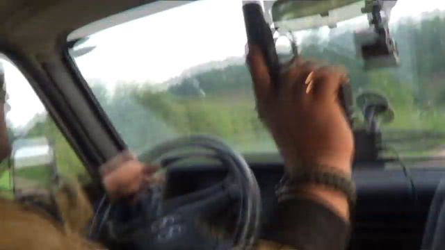 Перезарядка "травмата" одной рукой. смотреть онлайн