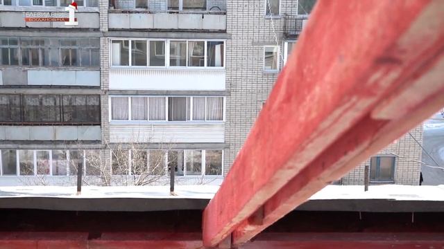 Ремонт крыши дома по улице Октябрьская вызвал большой интерес у контролирующих органов смотреть онлайн