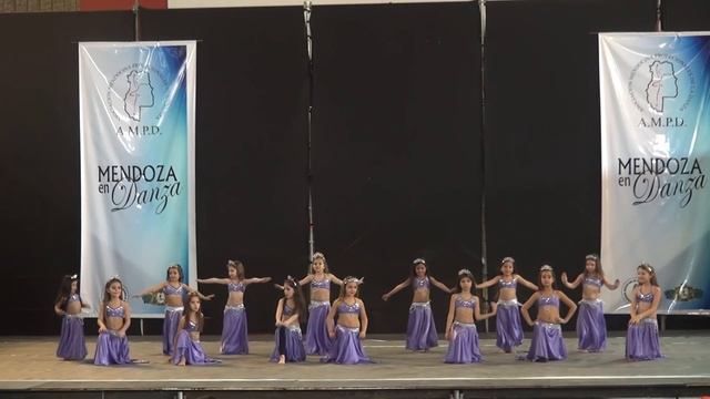Bellydance infantil - NEFRU ESCUELA DE DANZAS ÁRABES 2015 смотреть онлайн