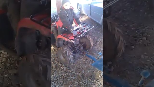Детский квадроцикл рысь с прицепом от культиватора смотреть онлайн
