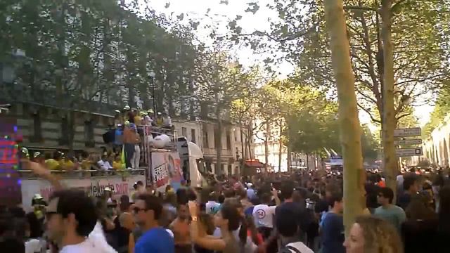Технопарад-Париж 2012 смотреть онлайн