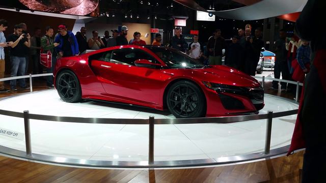 Acura NSX - NYC Auto Show 2015 4K Resolution смотреть онлайн