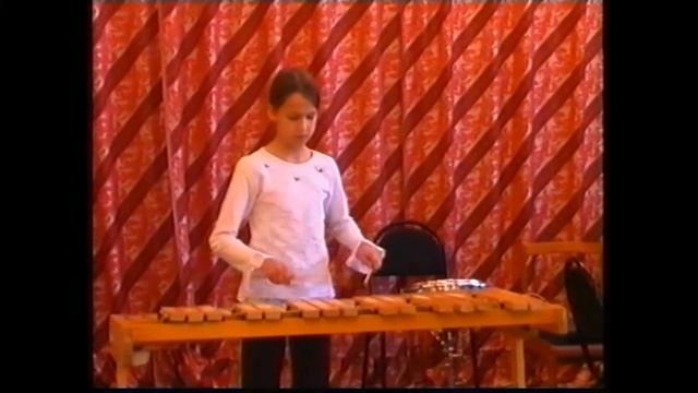 Васильевы Ольга и Елена , А. Майкапар - "Полька", Т. Хренников Серенада из "Много шума из ничего" смотреть онлайн