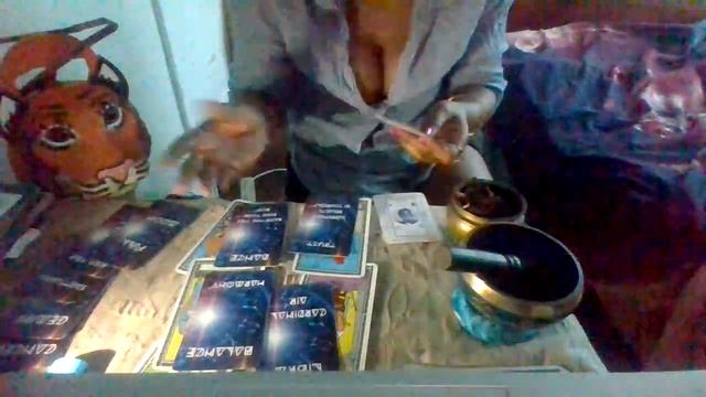 #collective #Cleopatras #tarot & #Gypsy #Oracle #Prediction #Cards for the week of #May 3rd-8th смотреть онлайн