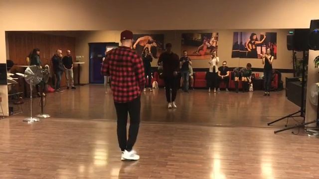 Bachata dominicana footwork смотреть онлайн