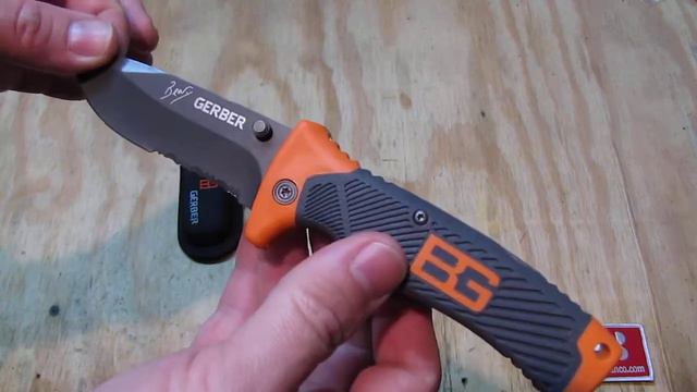 Gerber Folding Sheath Knife - Ergonomic Handle