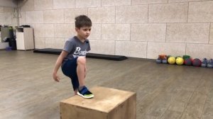 Комплекс упражнений  для укрепления мышц ног у детей