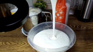 БИСКВИТ( ПИРОГ ) на ПРОСТОКВАШЕ // ОЧЕНЬ ПРОСТО, ВКУСНО И БЮДЖЕТНО ))