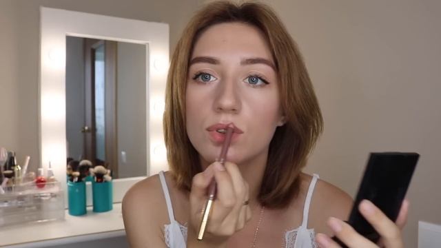 СЕКРЕТ ВИЗАЖИСТА: как увеличить губы с помощью макияжа смотреть онлайн