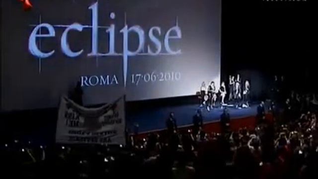 Q&A w/ Kristen + Taylor at Rome's Eclipse Fan Event - Part 1 смотреть онлайн