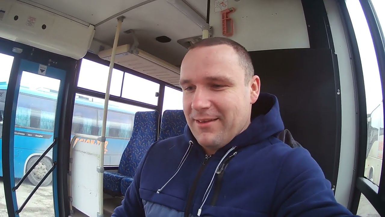 Ищу "сверчка". Пересаживаюсь на НефАЗ. Едем на Ленинградский вокзал. смотреть онлайн