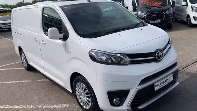 192584 Bridge Commercials Ltd 2018 Toyota Proace LWB Comfort смотреть онлайн