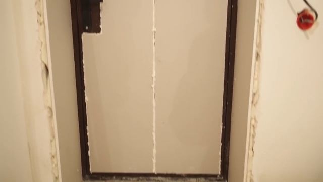 ЛАКШЕРИ РЕМОНТ ЗА 600 ТР #4 / DIY ГИПСОВЫЕ МОЛДИНГИ / ОКНА ВТОРЫМ РЯДОМ / ФИНАЛ ЧЕРНОВОЙ ОТДЕЛКИ смотреть онлайн