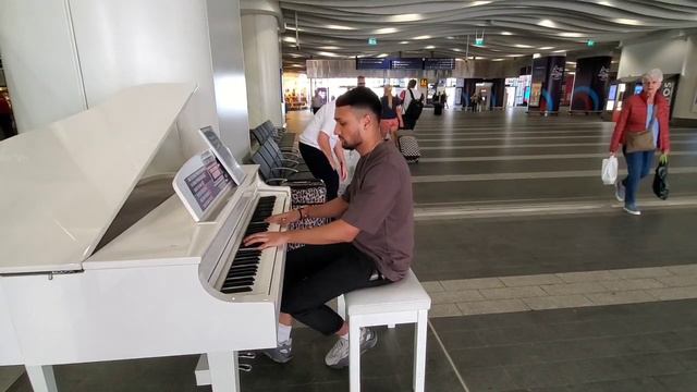 Howls Moving Castle - Main Theme At Birmingham Public Piano смотреть онлайн