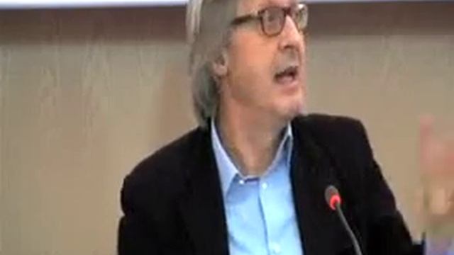 Vittorio Sgarbi a Monte Porzio Catone Villa Mondragone смотреть онлайн