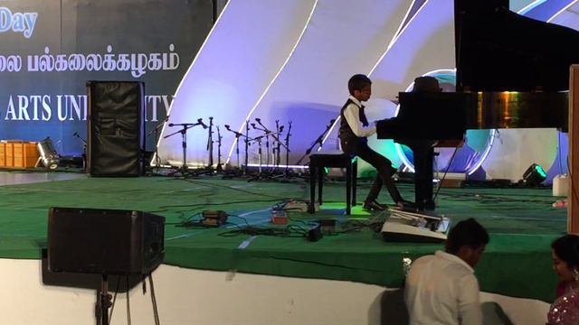 Dr. A.R.Rahman Standing Ovation for Lydian Nadhaswaram | First time Blindfolded 25th February 2016 смотреть онлайн