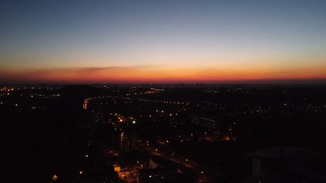 Вид на дорогу в сторону вечернего г. Донецка смотреть онлайн