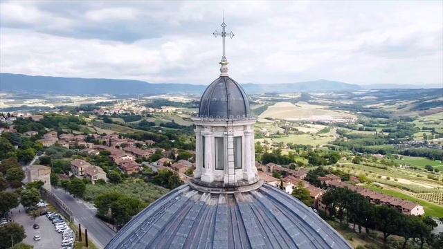 «Ave Maria - Аве Мария» Д.Каччини. Исполняет И.Солдатенков. смотреть онлайн