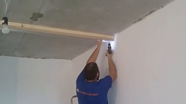 Монтаж дверей-купе. Крепление балки для будущего натяжного потолка. смотреть онлайн