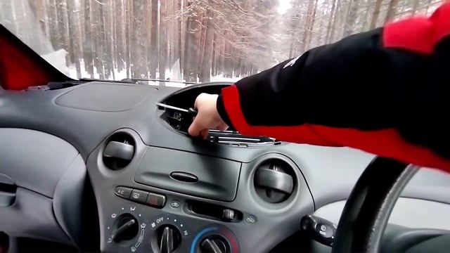 Снятие торпеды на Toyota Vitz смотреть онлайн