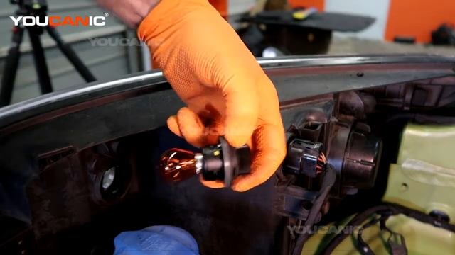 2014-2019 Kia Soul - Front Turn Signal Light Bulb Replacement смотреть онлайн