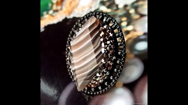 Серёжки, кольца, колье-из крупного жемчуга и камней! смотреть онлайн